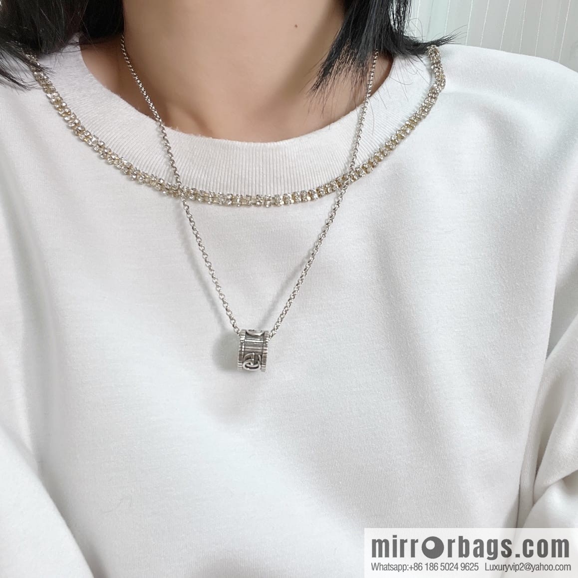 New Gucci Gucci His & Hers double G ring necklace