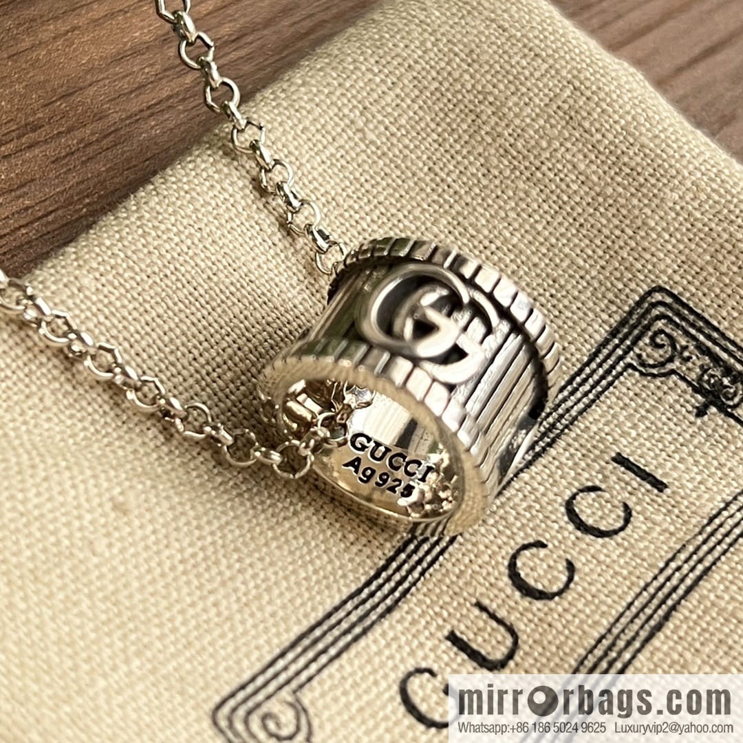 New Gucci Gucci His & Hers double G ring necklace