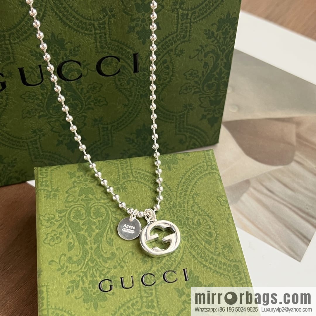 Gucci His & Hers double G round necklace
