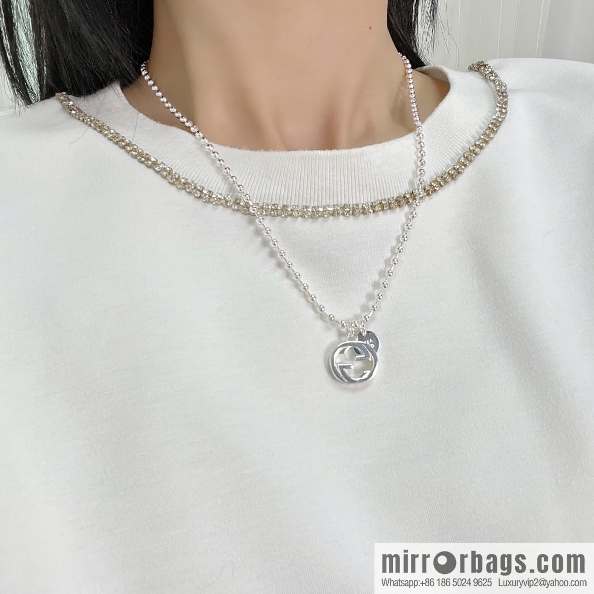 Gucci His & Hers double G round necklace