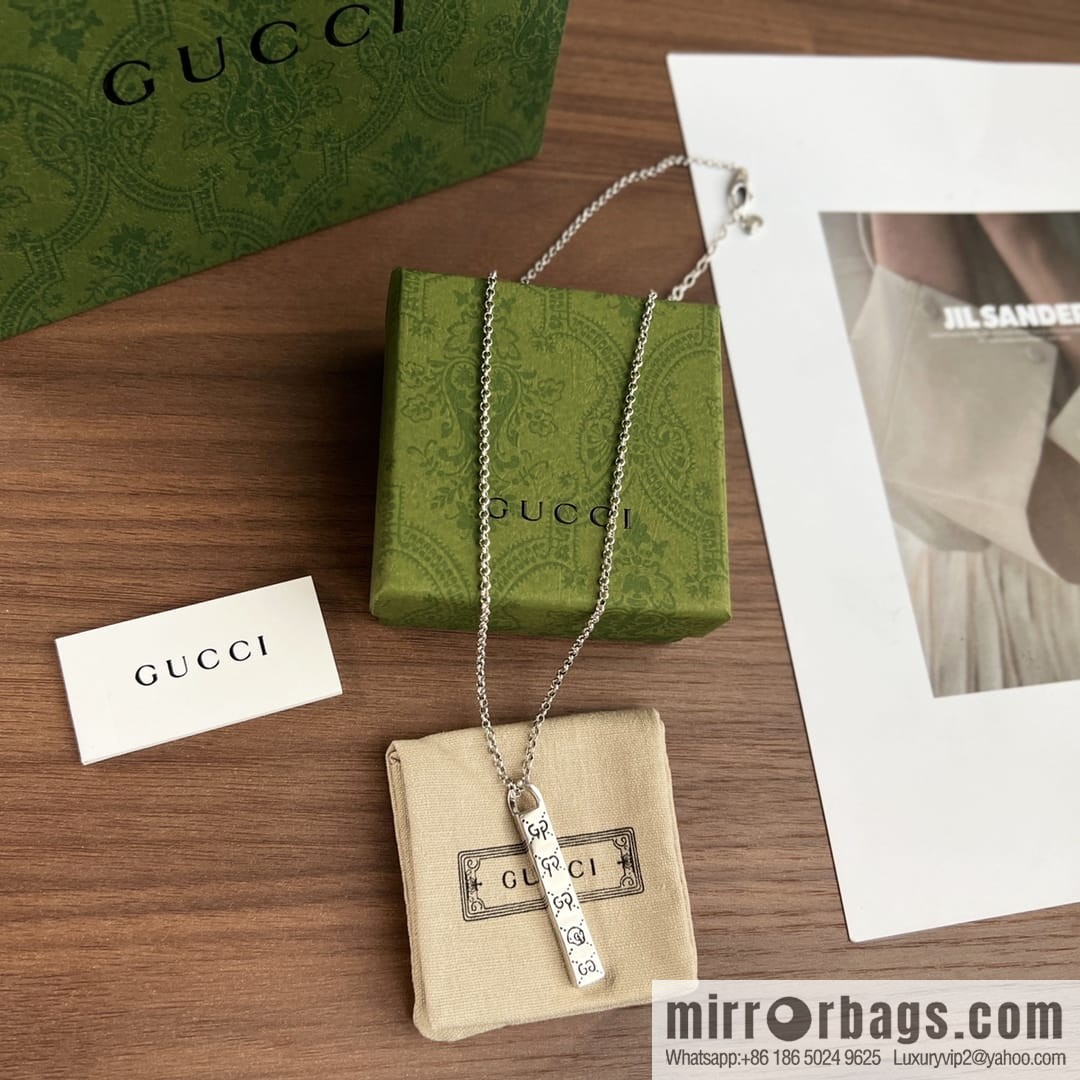 New Gucci Gucci His & Hers double G skull head strip necklace
