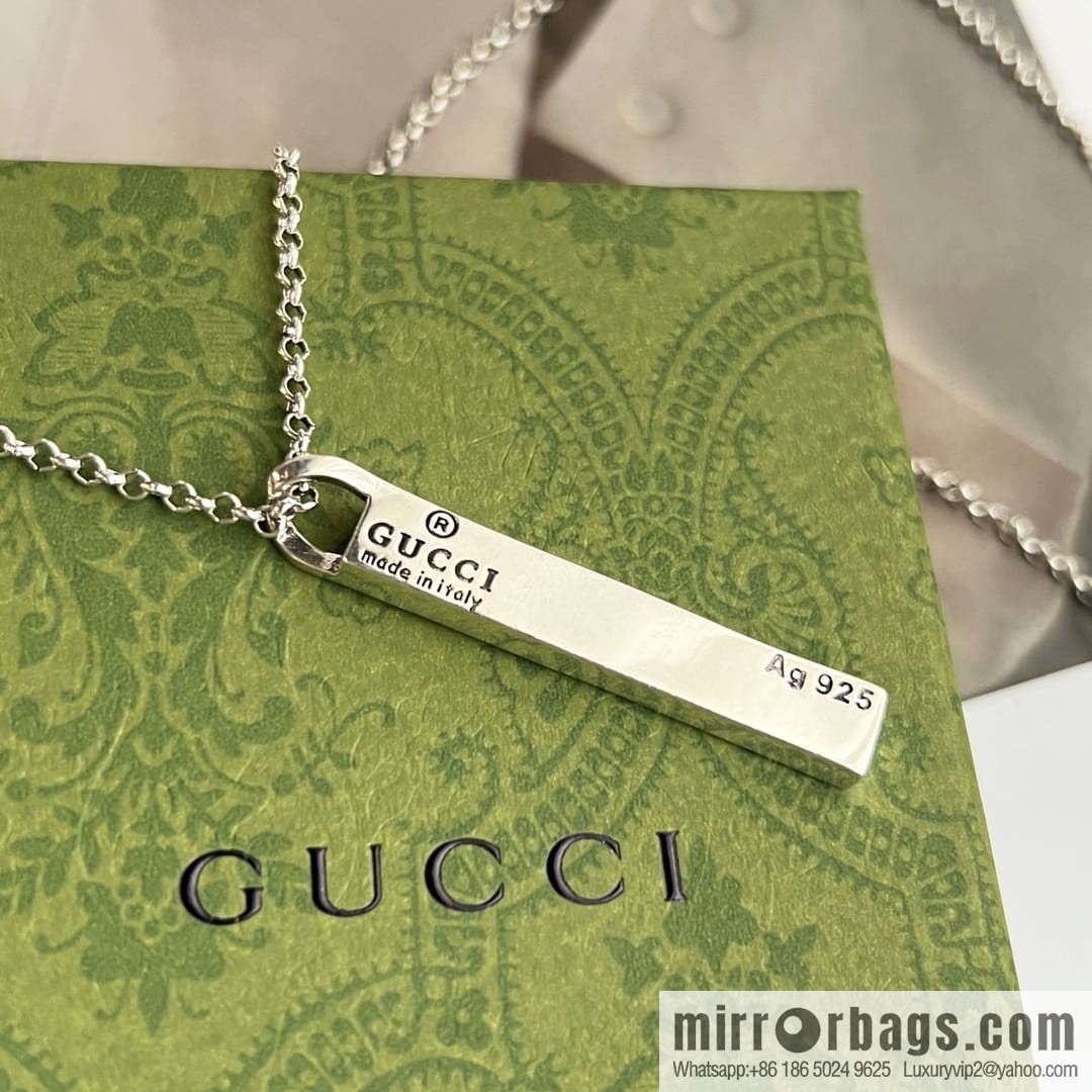 New Gucci Gucci His & Hers double G skull head strip necklace