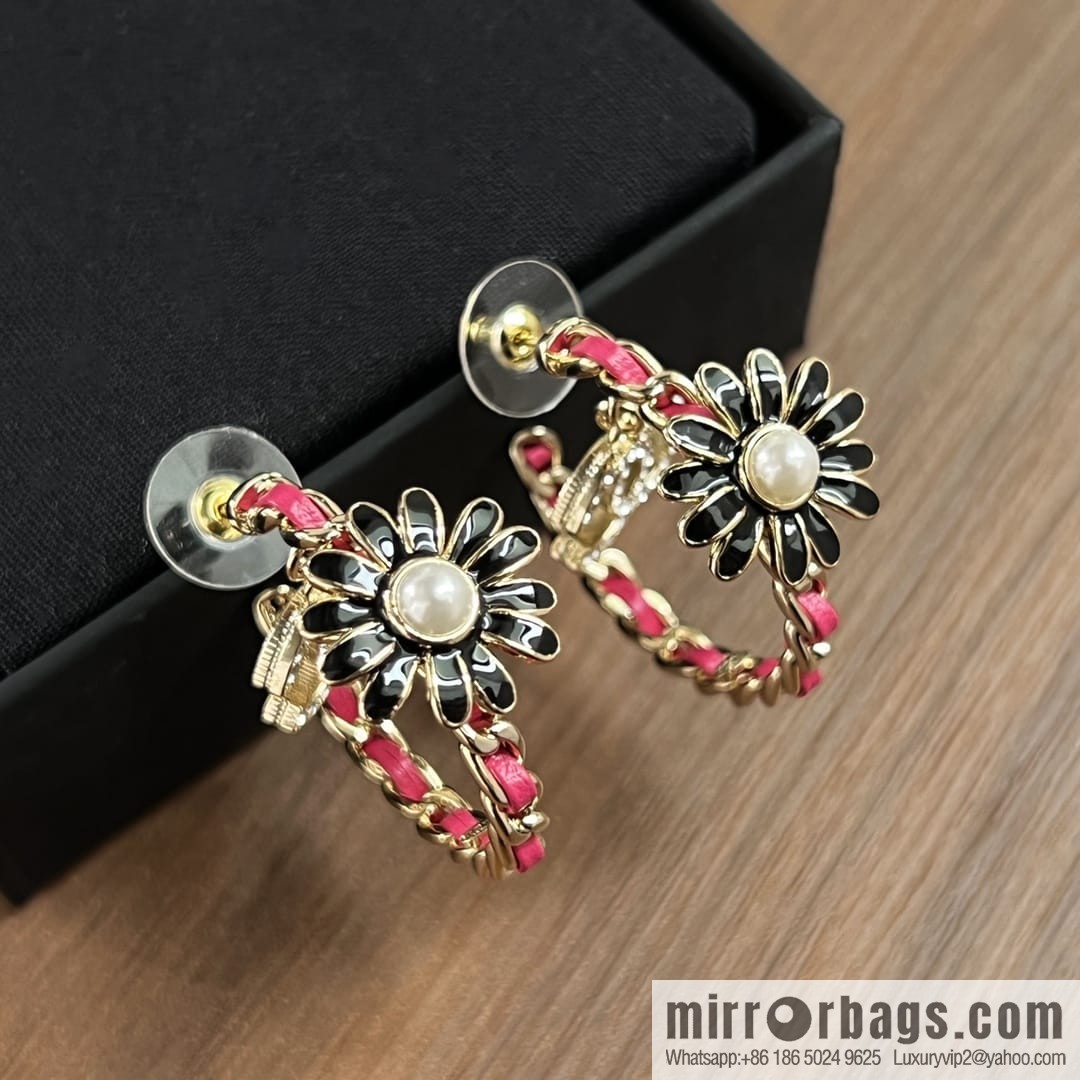 New ☑️ CHANEL Chanel double c semi-round red leather rope stud earrings
