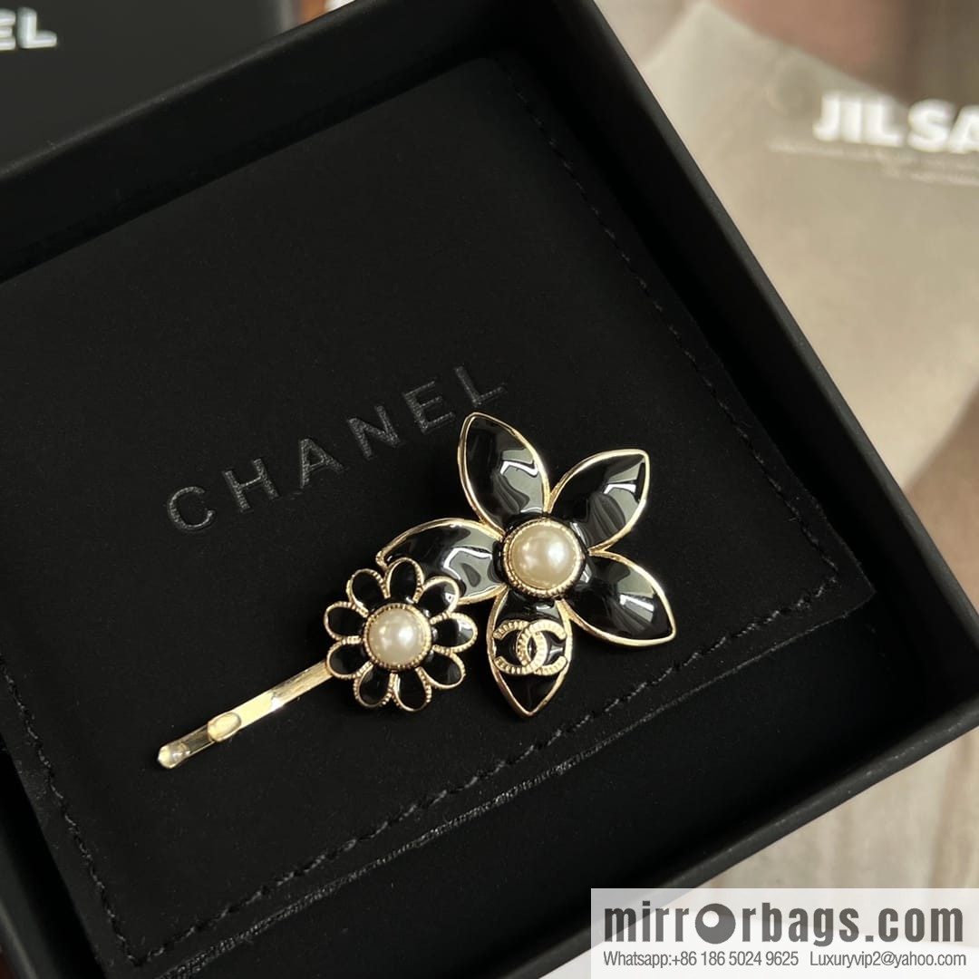 New ☑️ CHANEL Chanel double c black flower hairpin hairpin