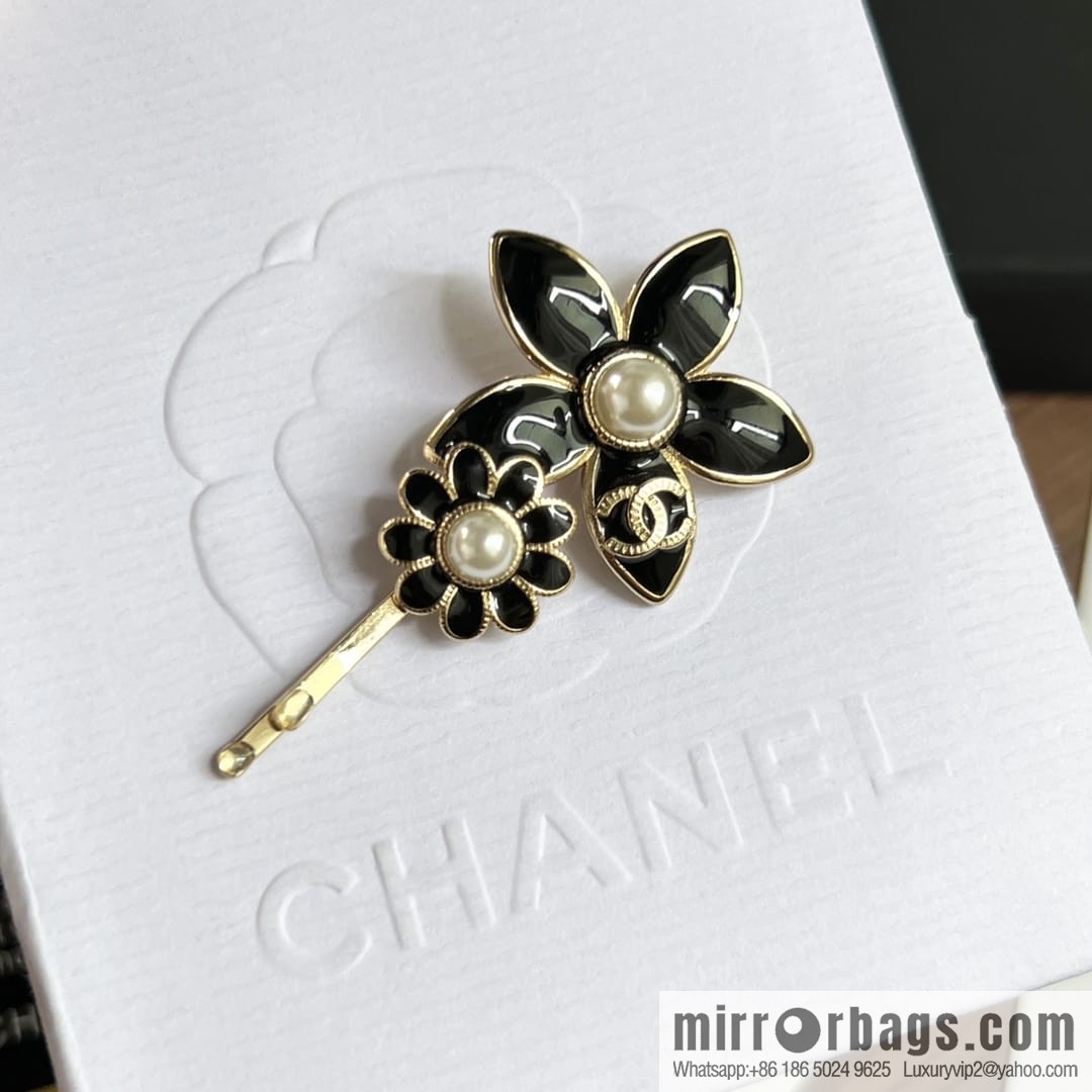 New ☑️ CHANEL Chanel double c black flower hairpin hairpin