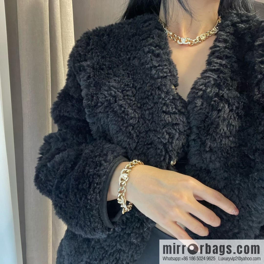 New ☑️ CHANEL Chanel semi-double c chain strap bracelet necklace