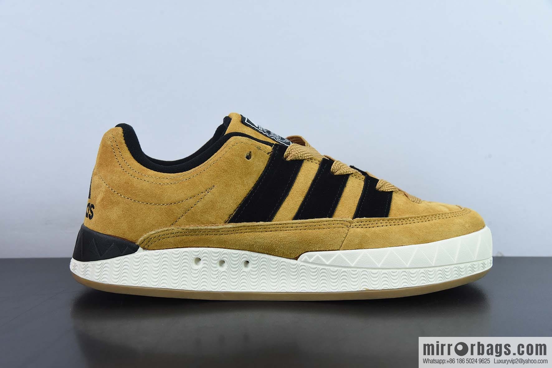 JZCFF AD Adimatic Low Matic series low-top Vintage shark bread shoes sports and leisure skateboard shoes, item number: HQ3935