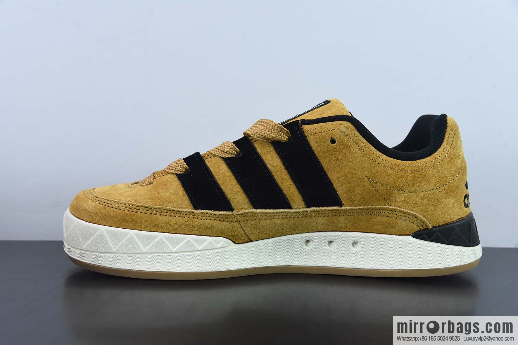 JZCFF AD Adimatic Low Matic series low-top Vintage shark bread shoes sports and leisure skateboard shoes, item number: HQ3935