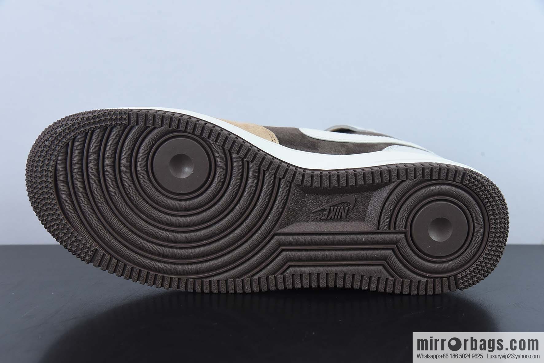 Nike Air Force 1 MID '07 Suede, coffee bean color scheme Air Force One mid-top casual board shoe item number: AL6896-556