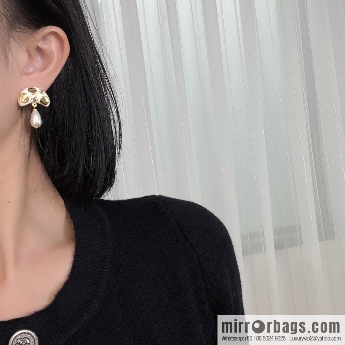 New ☑️ CHANEL Chanel mushroom 🍄 pearl stud earrings necklace