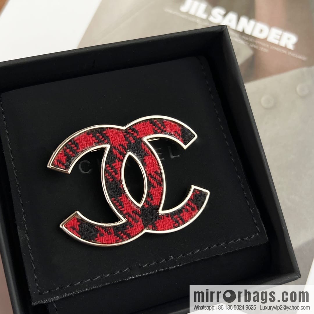 New ☑️ Chanel double c plush brooch