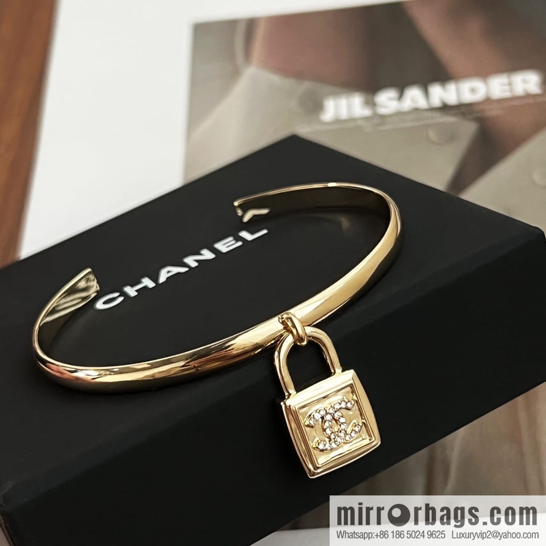 New ☑️ CHANEL Chanel Double C Lock Opening Bracelet