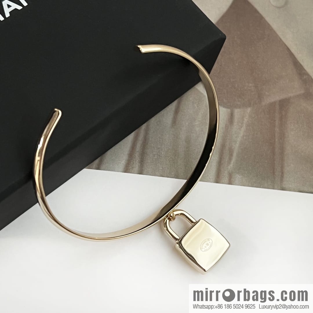 New ☑️ CHANEL Chanel Double C Lock Opening Bracelet