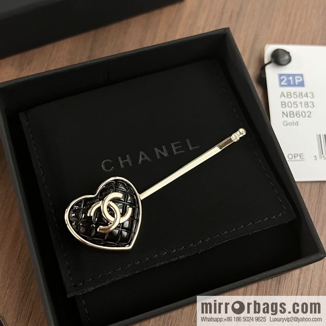 New ☑️ CHANEL Chanel double c peach heart love hairpin hairpin