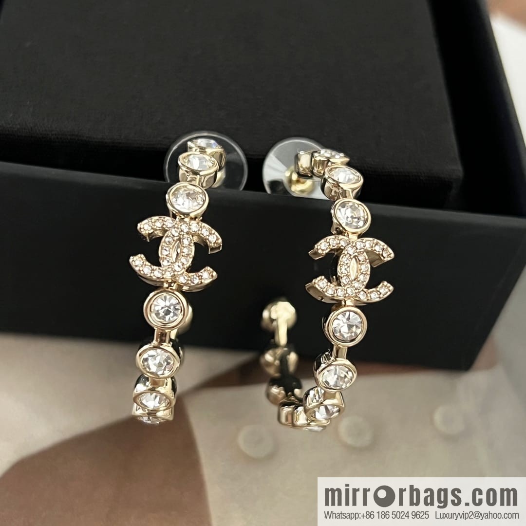 New ☑️ CHANEL Chanel semi-round double c round diamond stud earrings