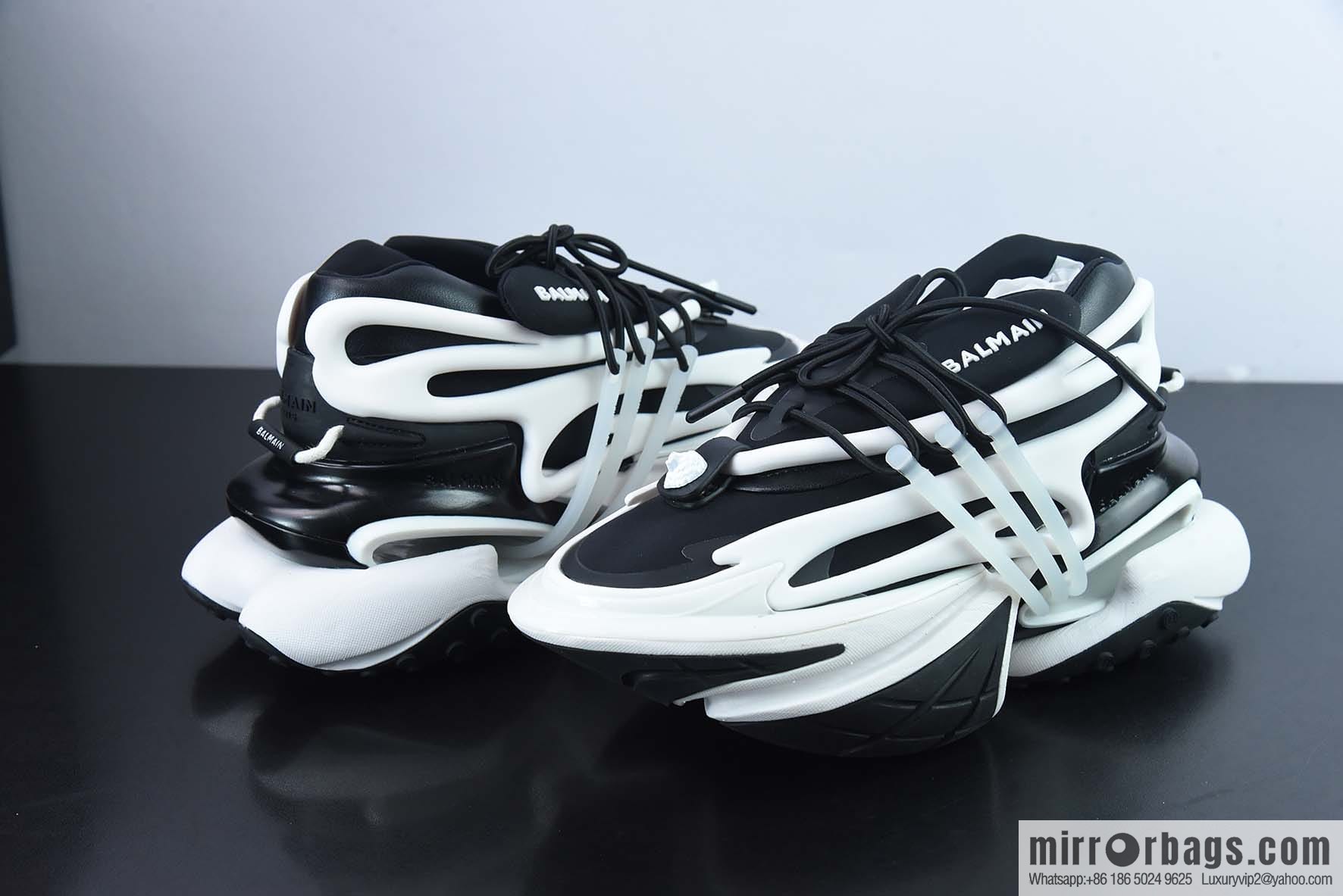 BALMAIN, Unicorn Vintage Daddy Shoes/Black and White
