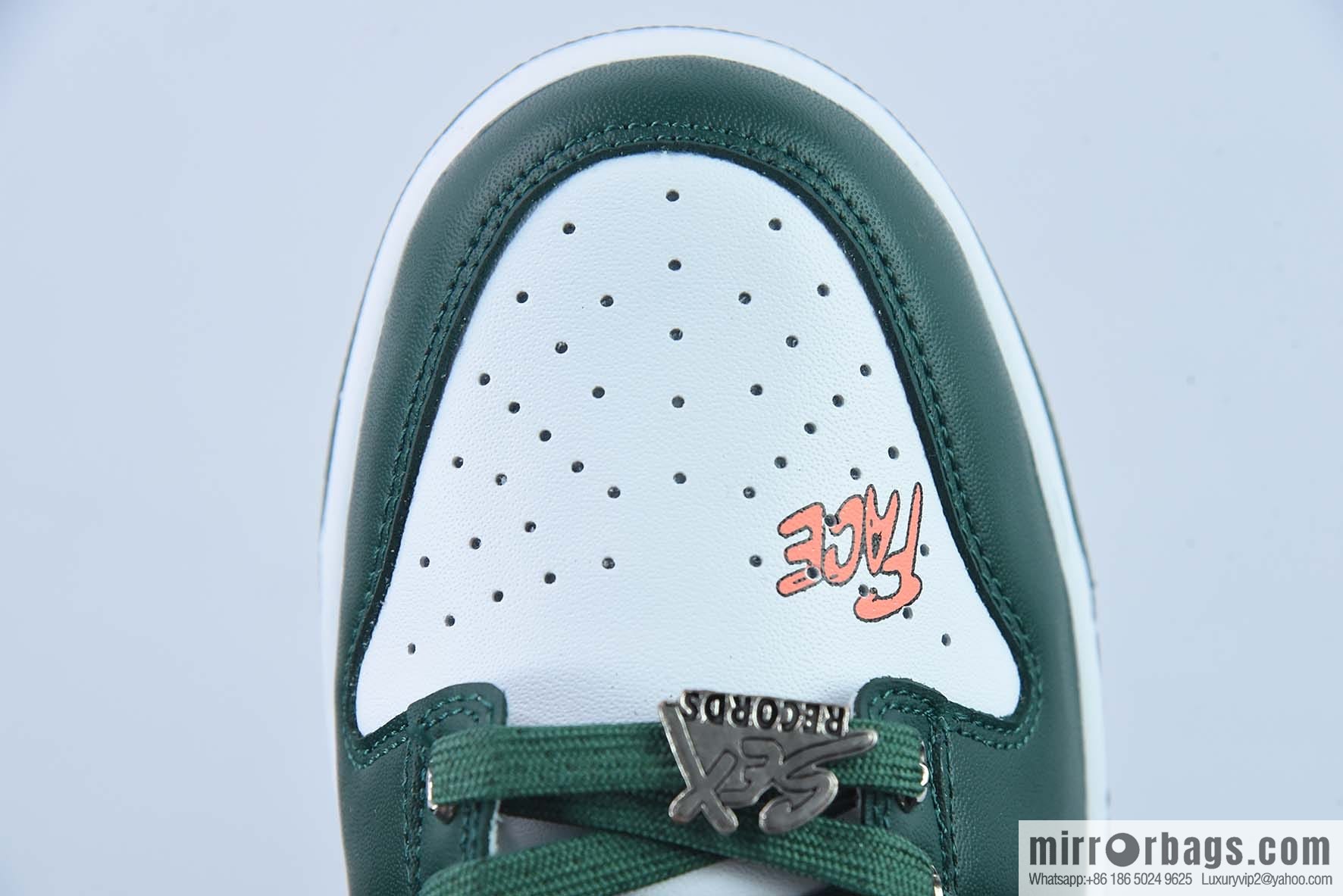 Nike SB Dunk Low white and green, graffiti low-top casual board shoes, item number: DD1391-101