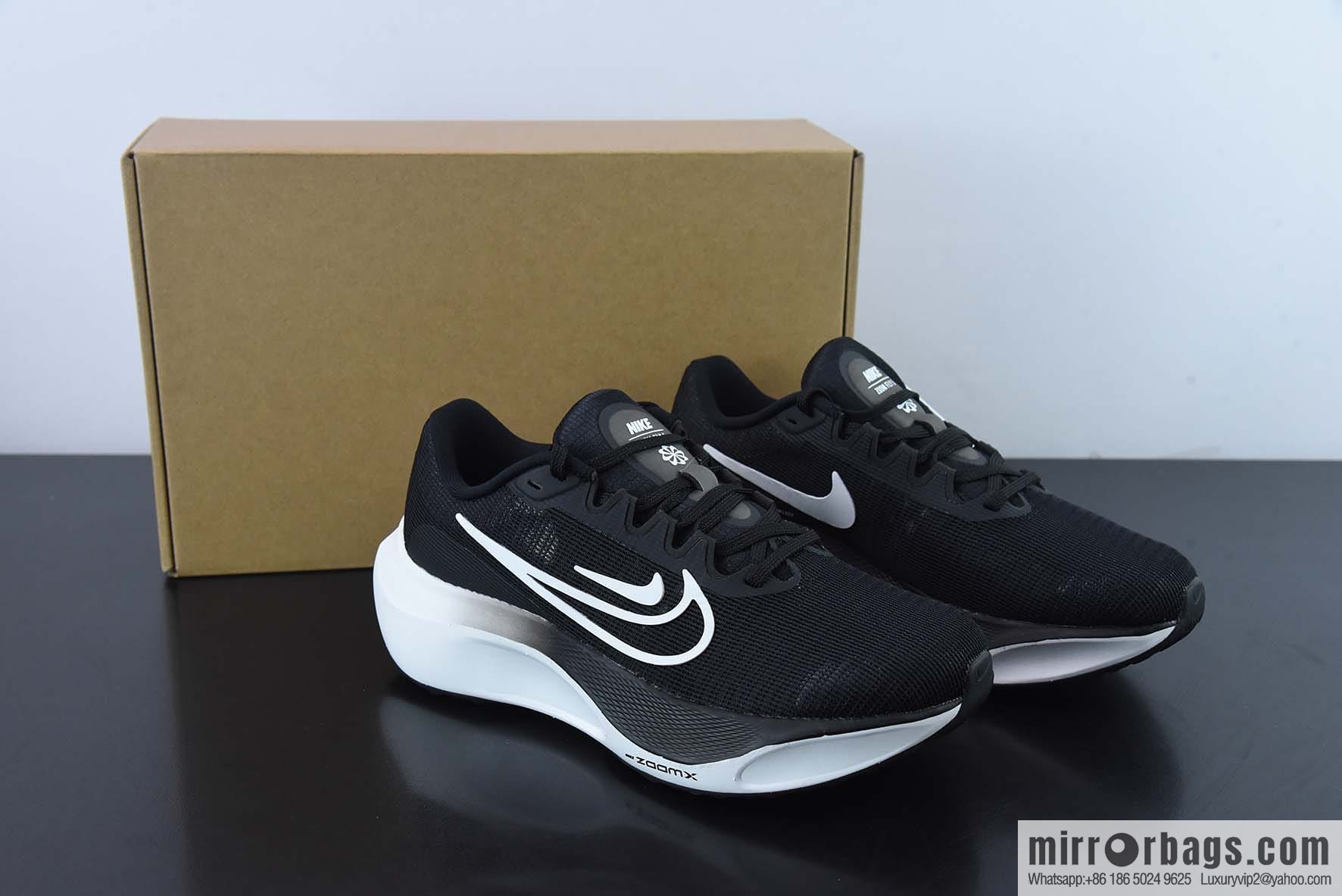 Nk Zoom Fly 5 sports casual cushioning carbon board running shoes, black and white DM8974-001