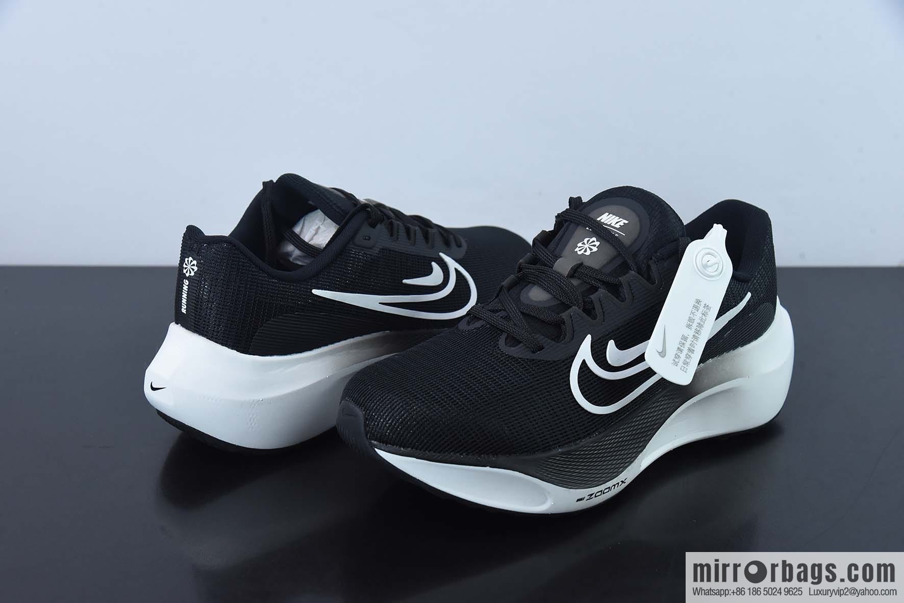 Nk Zoom Fly 5 sports casual cushioning carbon board running shoes, black and white DM8974-001