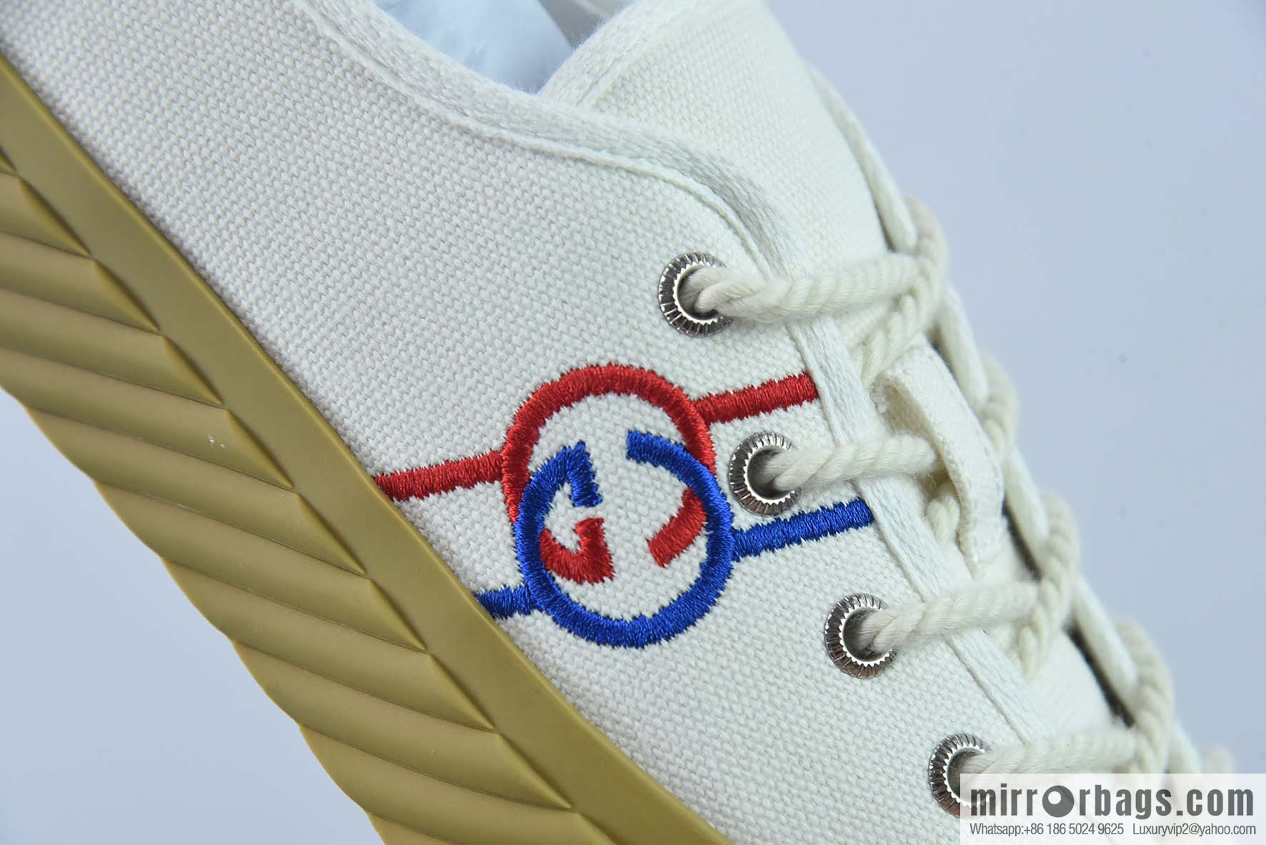 Gucci light luxury single product, the latest original 1:1 copy! 2022 Gucci hot series cloth shoes