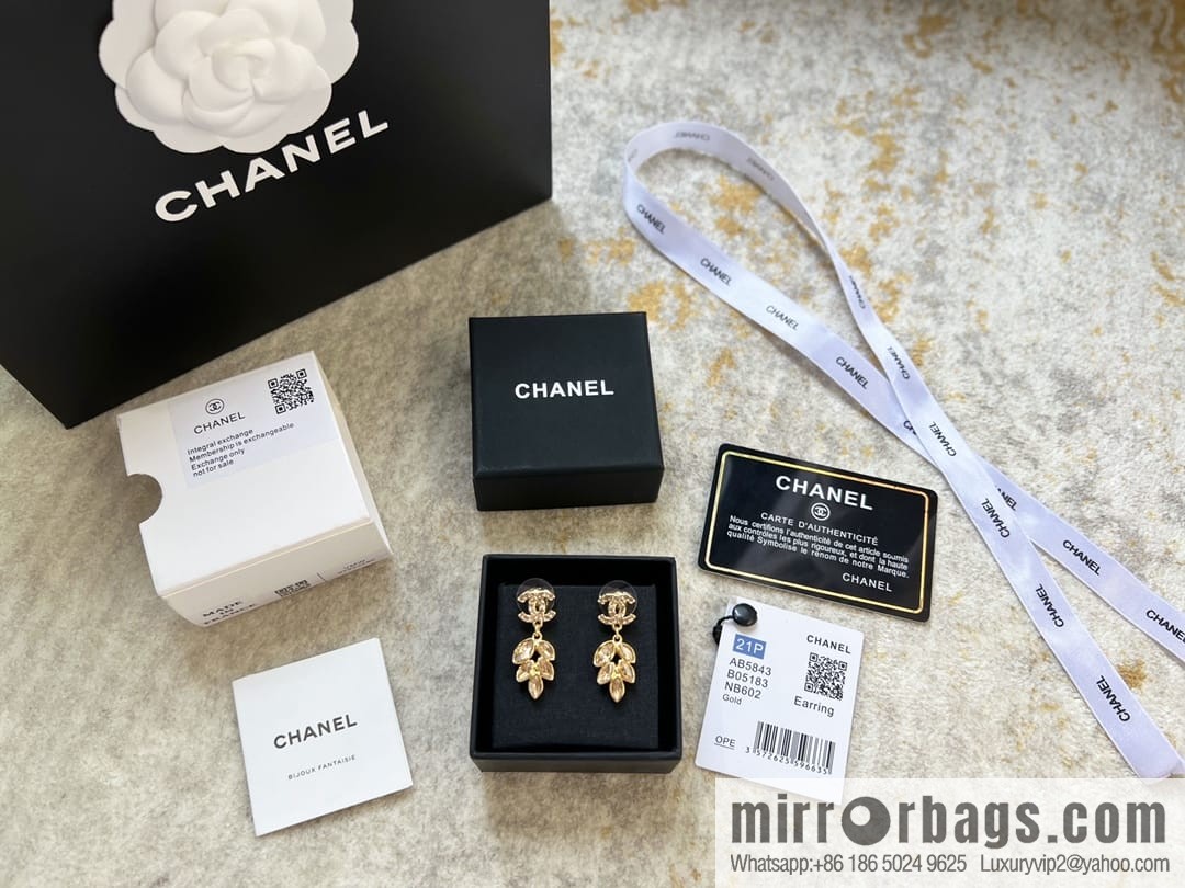 New ☑️ CHANEL Chanel double c wheat stud earrings
