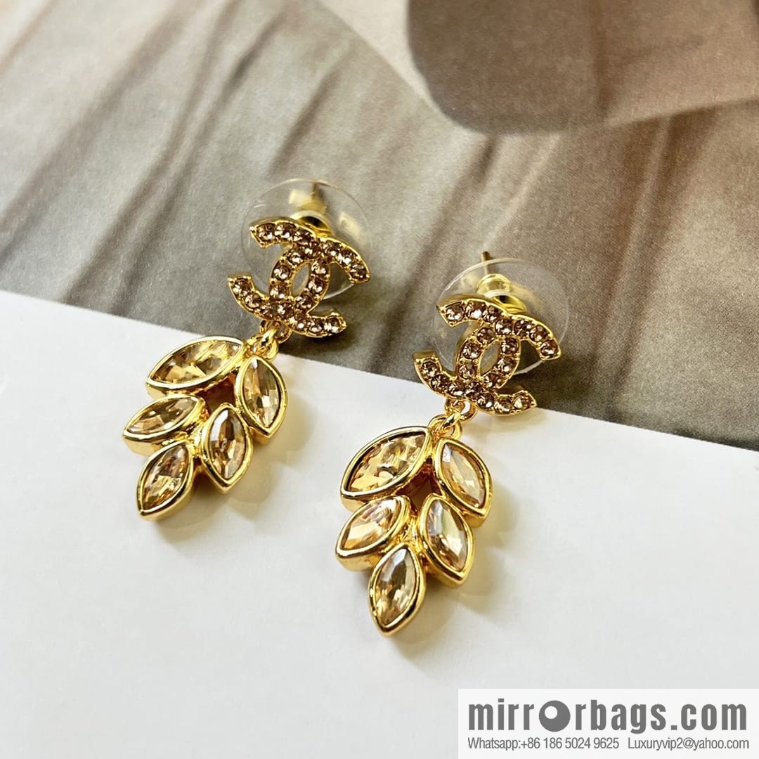 New ☑️ CHANEL Chanel double c wheat stud earrings