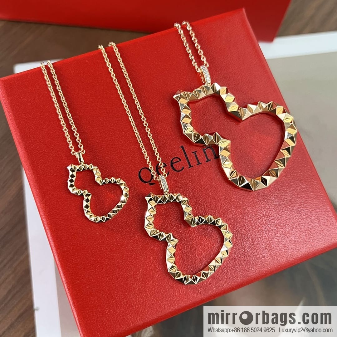 Qeelin 18 rose gold necklace
