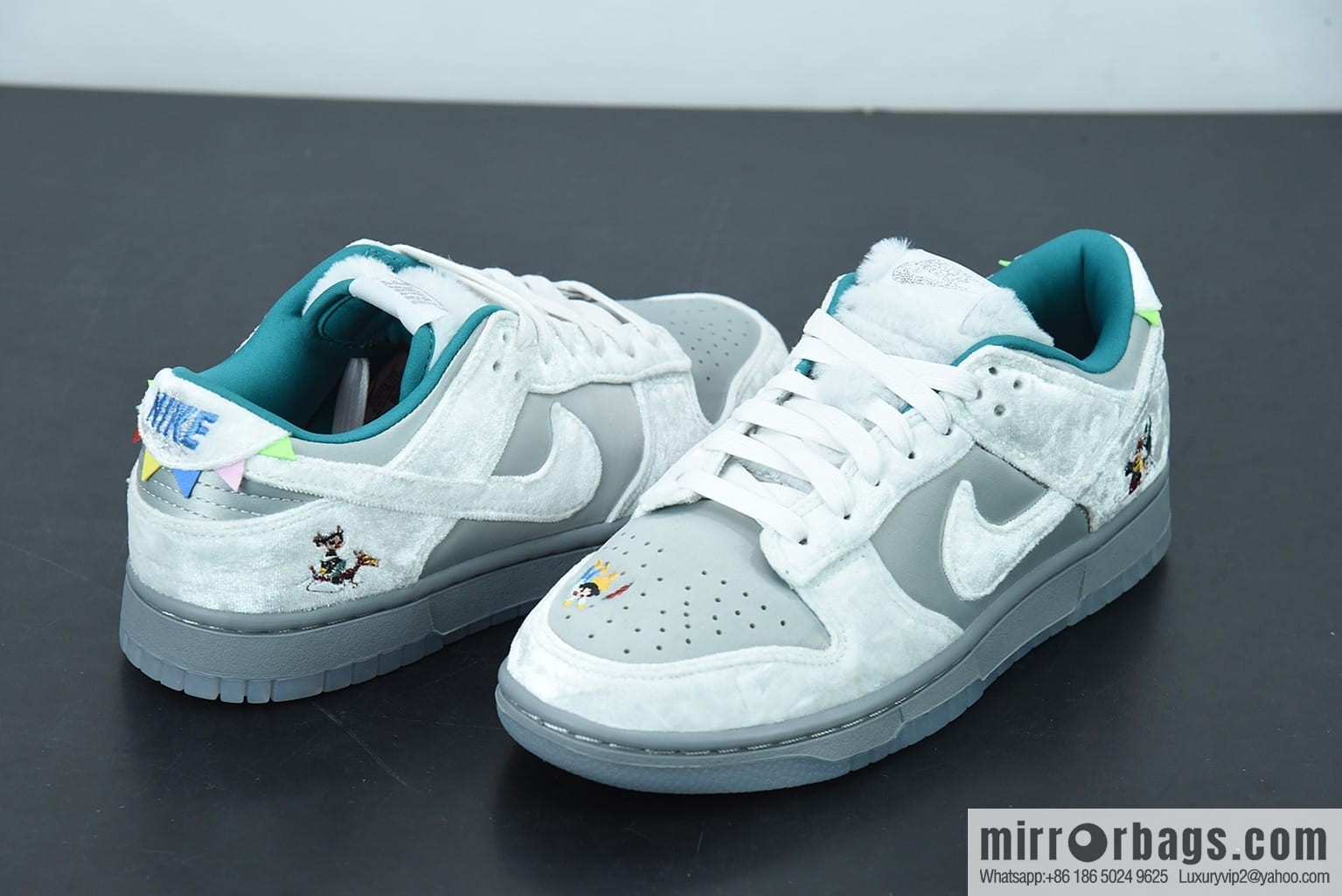Nk Dunk Low Ice Frozen, Christmas, Winter Wonderland, Ice and Snow Festival Low Top Casual Shoes, Item Number: DO2326 001