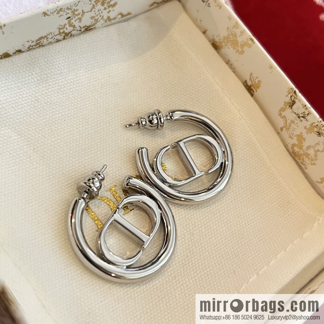 ☑️Dior silver CD stud earrings