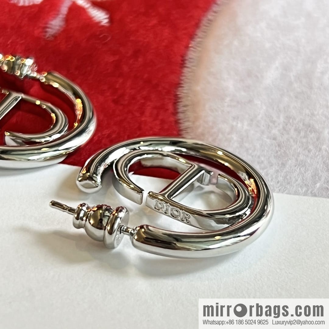 ☑️Dior silver CD stud earrings