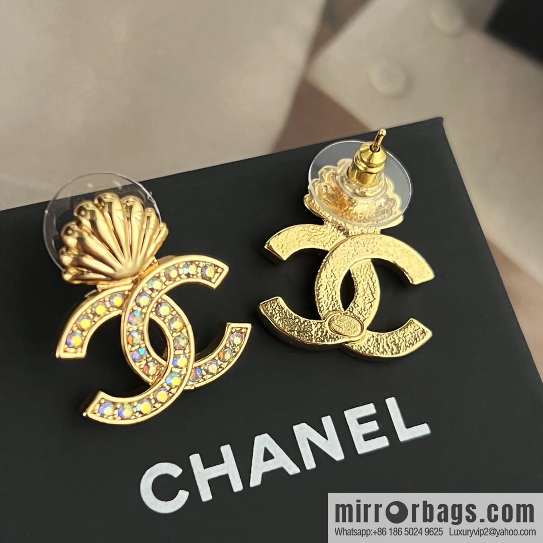 New ☑️ CHANEL Chanel c1 double c gold shell stud earrings