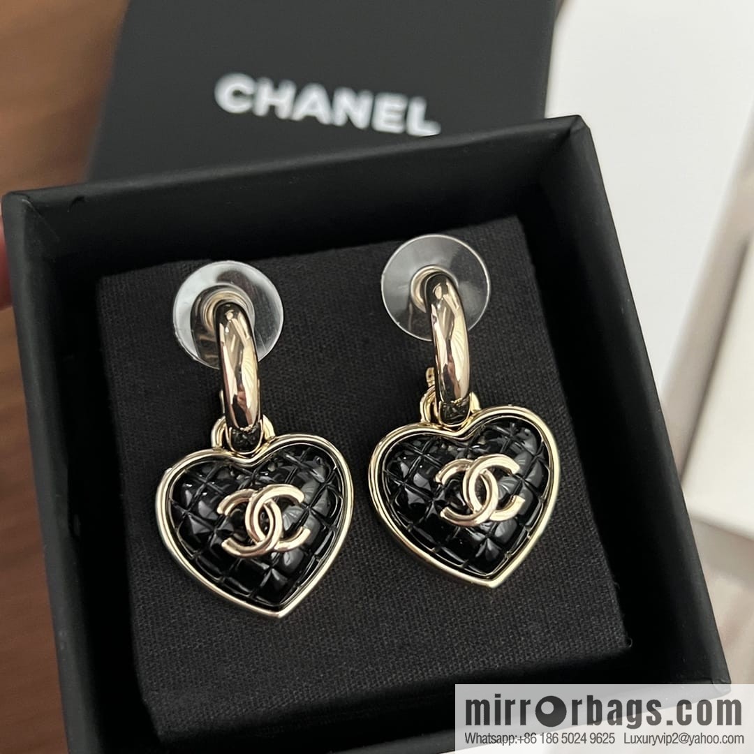 New ☑️ CHANEL Chanel c2 double c peach heart love stud earrings