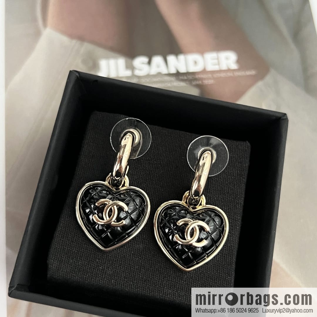 New ☑️ CHANEL Chanel c2 double c peach heart love stud earrings