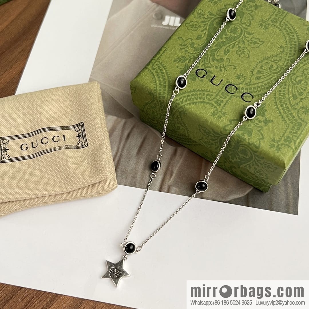 New Gucci Gucci star cat head necklace