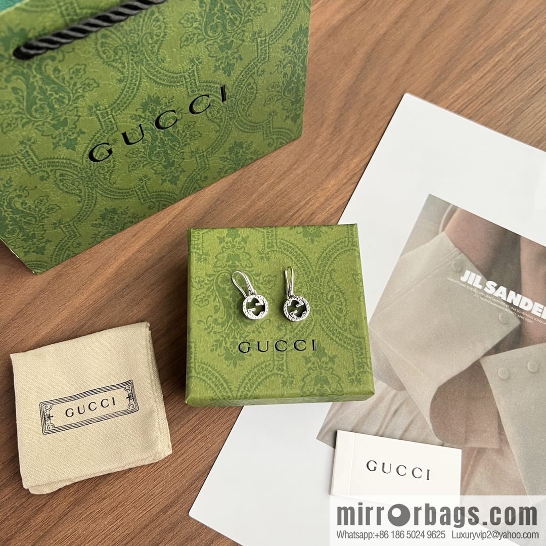 New Gucci Gucci double G stud earrings