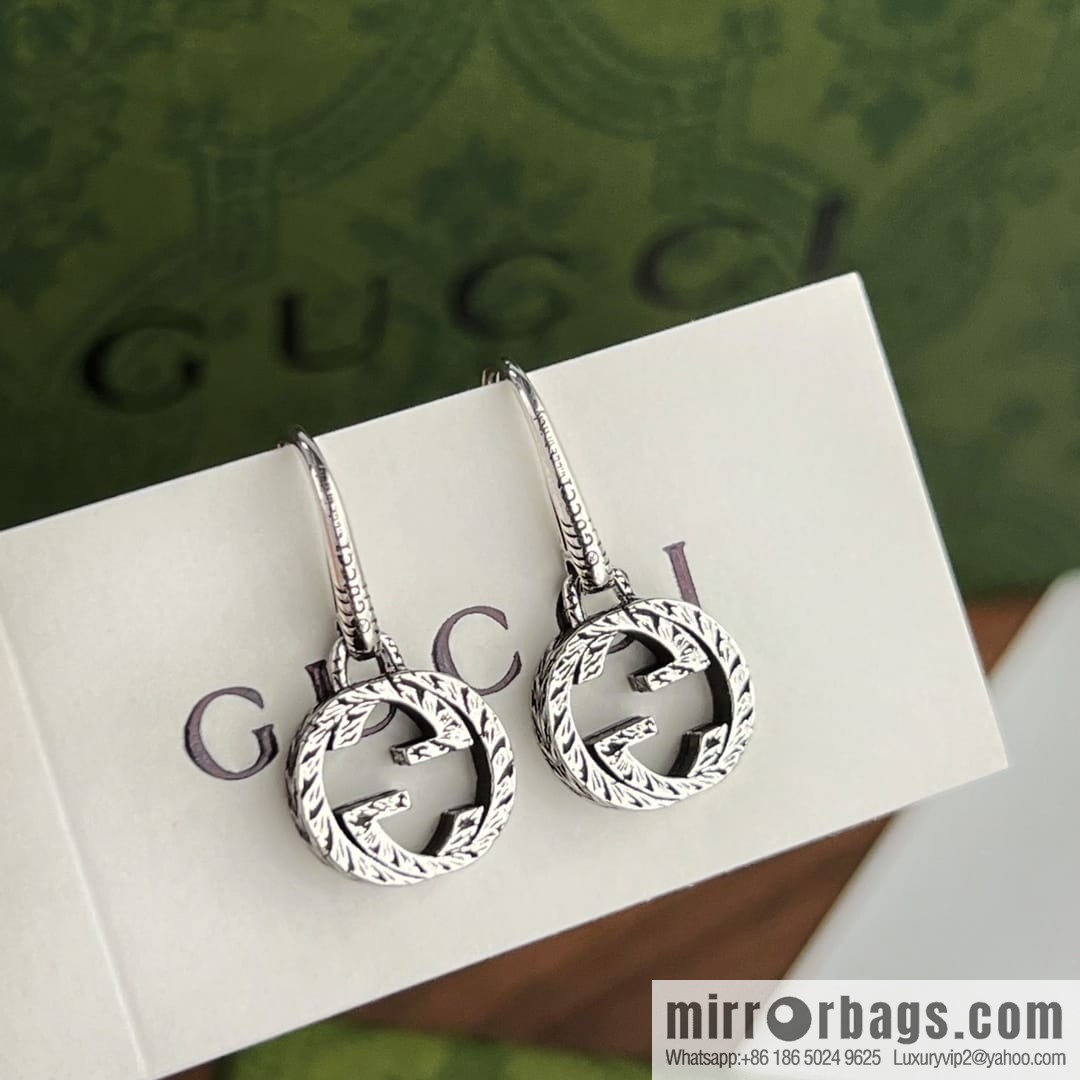 New Gucci Gucci double G stud earrings