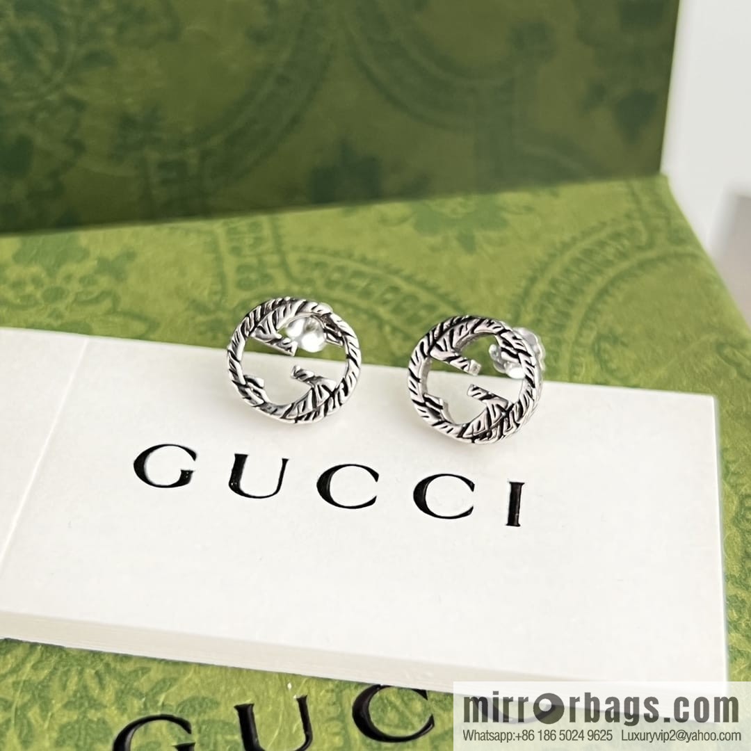New Gucci Gucci double G stud earrings