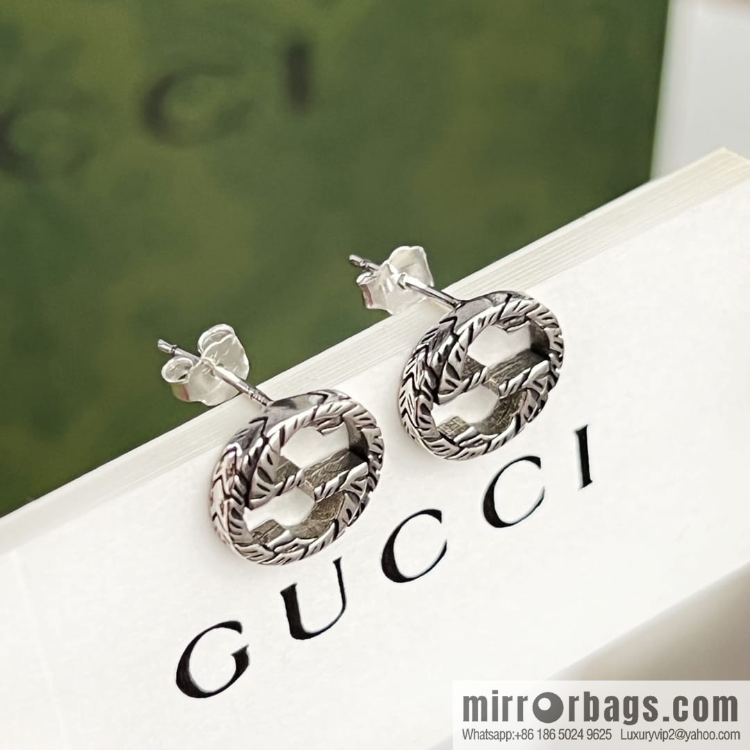 New Gucci Gucci double G stud earrings