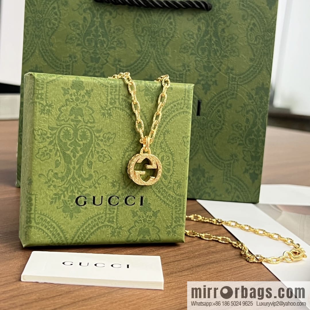New Gucci Gucci gold double G necklace