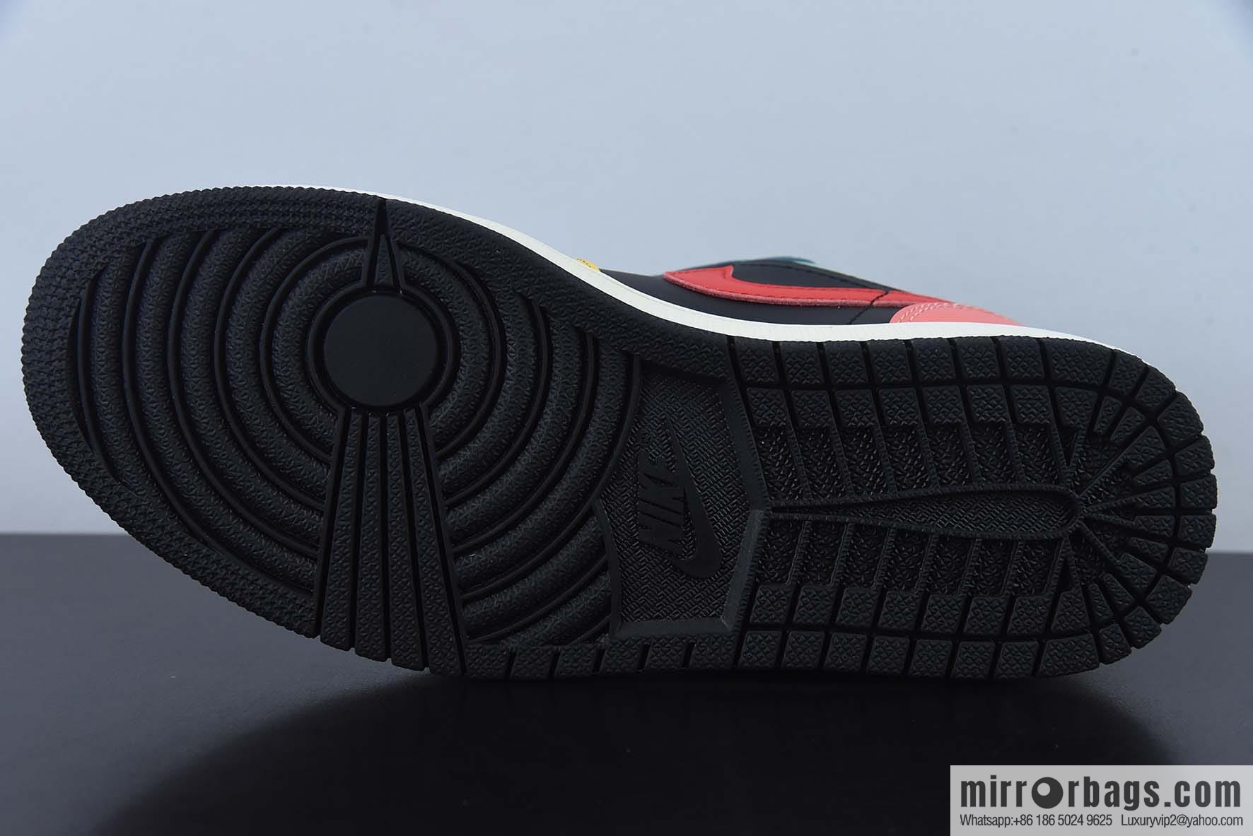 NIKE AIR JORDAN 1 LOW Nike winter new, color matching, black, yellow and red low-top casual board shoes, item number: DN3739-060
