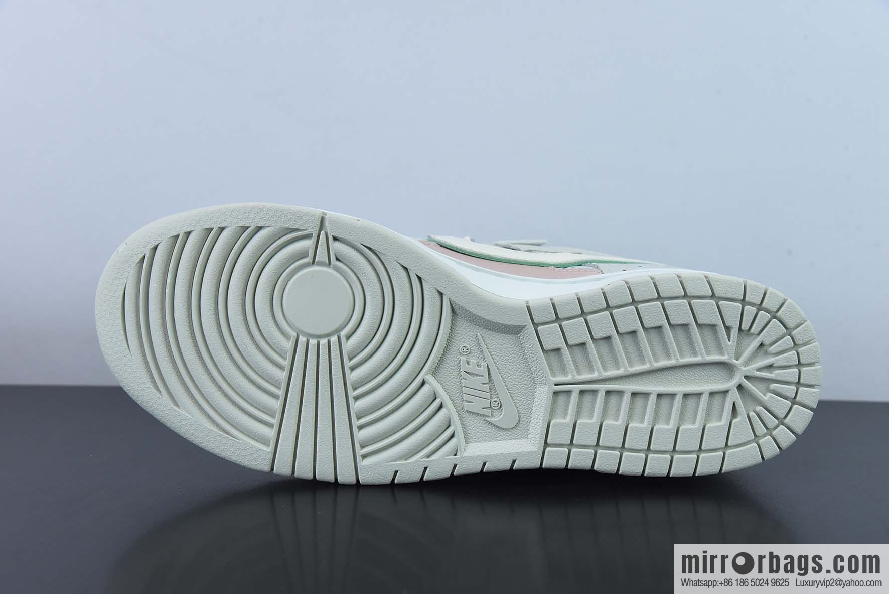 NK Dunk Scrap patchwork monster, white and green pink low-top casual board shoes, item number; DM0802-001