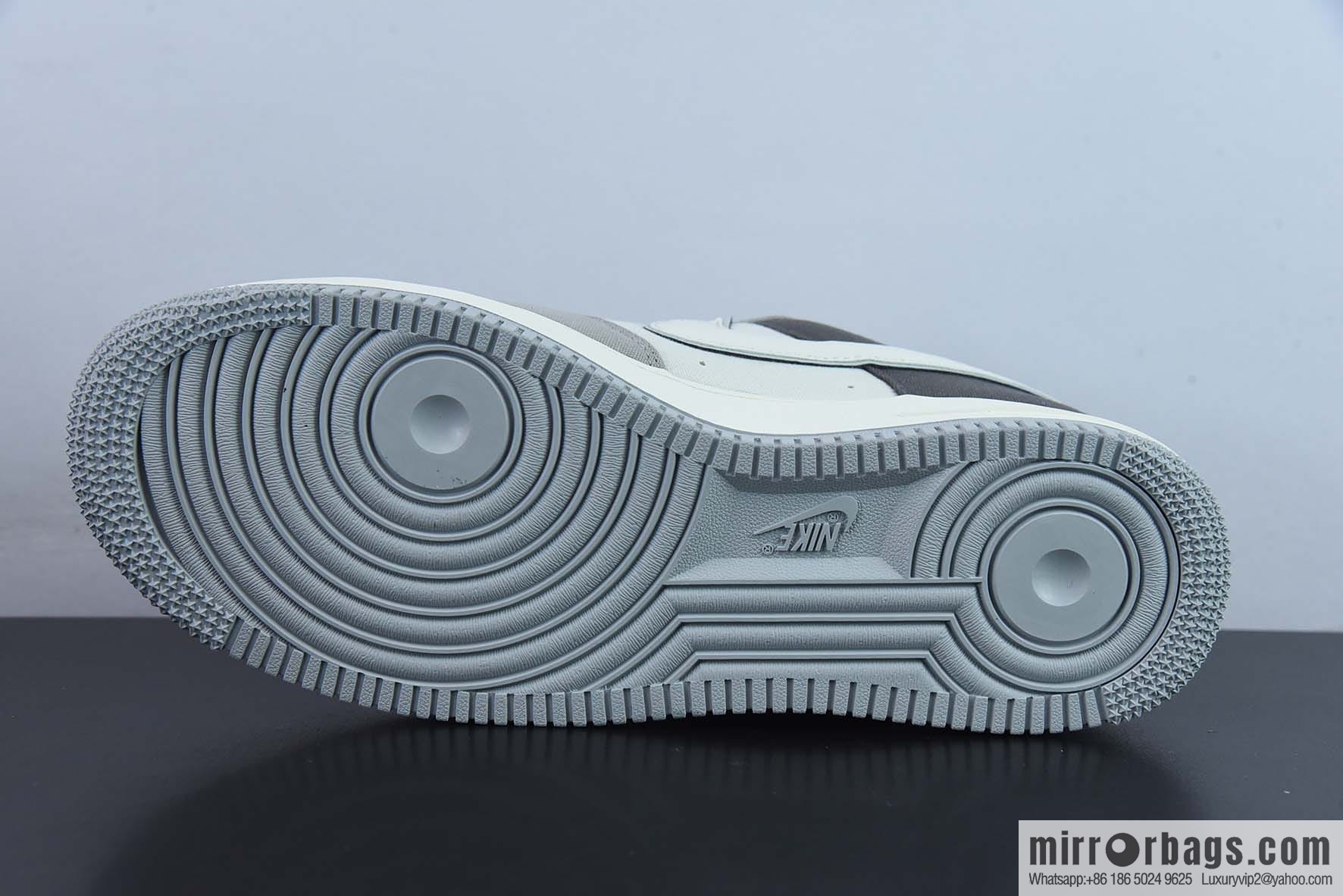 NIke Air Force 1 '07 light gray black cloth surface Air Force No. 1 low-top casual board shoes, item number: DG2296-023