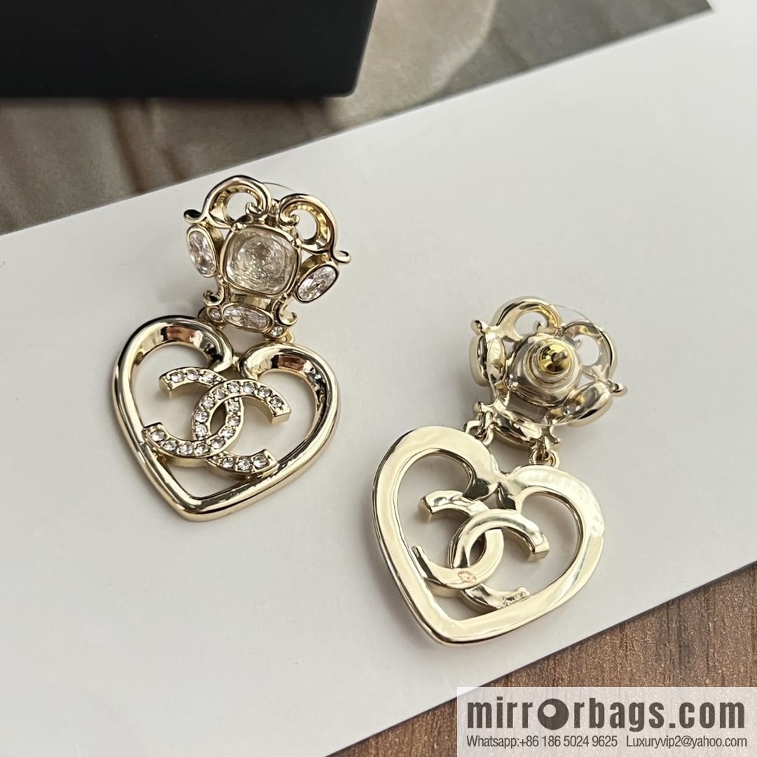 New ☑️ CHANEL Chanel c2 double c gold peach heart love stud earrings