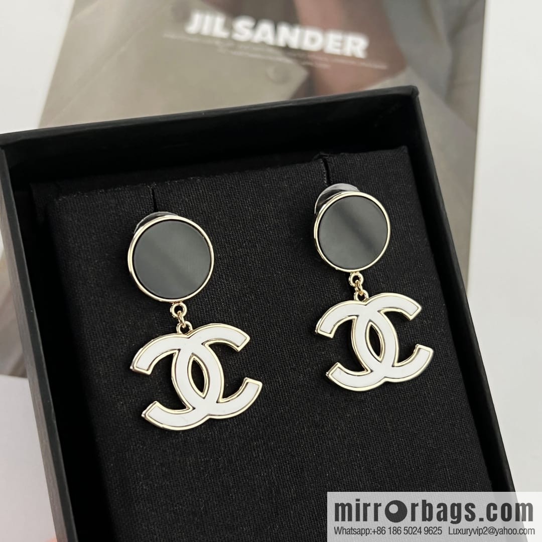 New ☑️ CHANEL Chanel c2 double c black round stud earrings