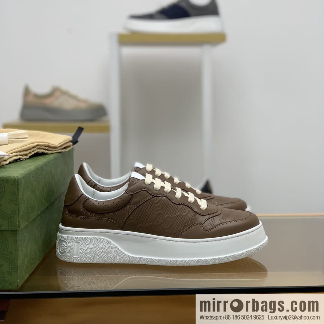 Gucci Gucci uses leather material, GG printed canvas leather men's sneakers