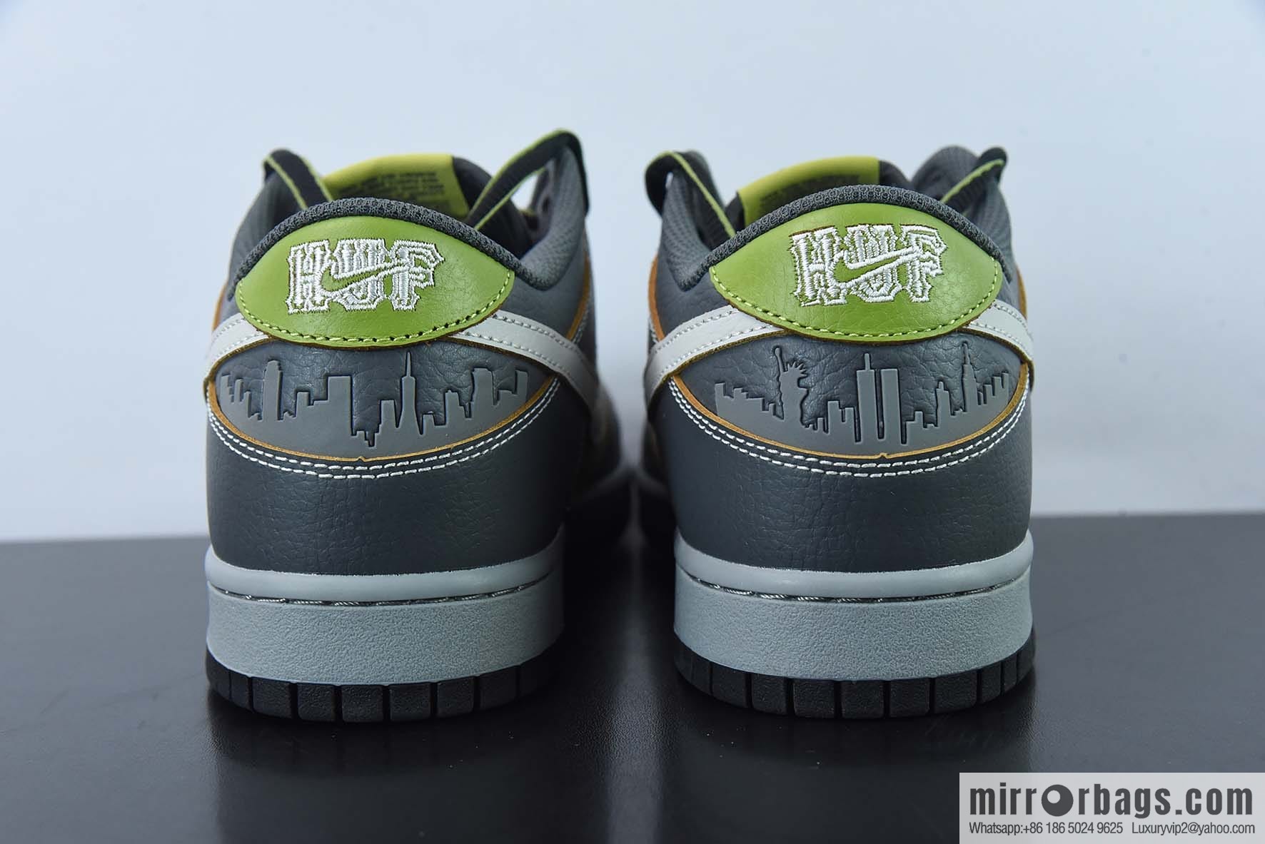 HUF X NK SB Dunk Low New York Scratch Gray Green Low Top Casual Board Shoes FD8775-002