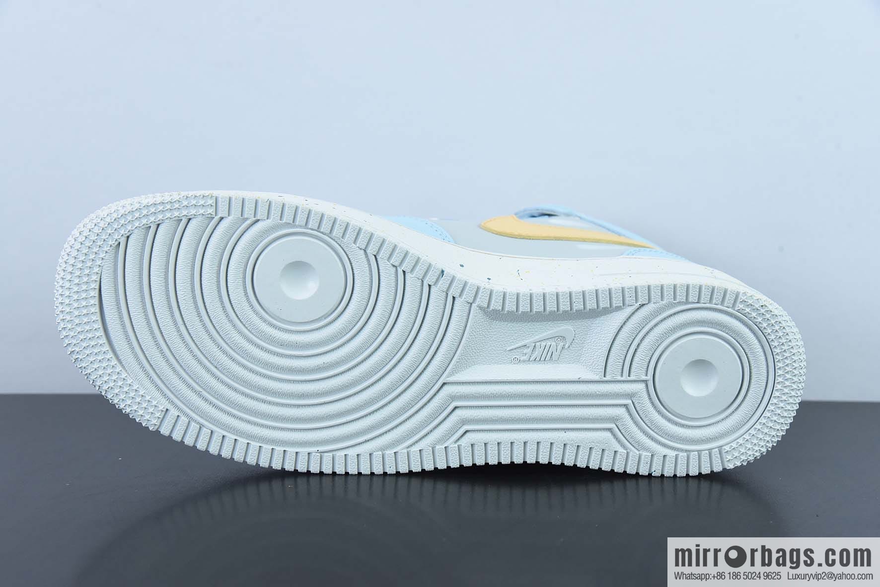 KAWS x NK Air Force 1 Mid white, blue and yellow graffiti doll joint name, Air Force One Zhongbang, item number: CW2289-111