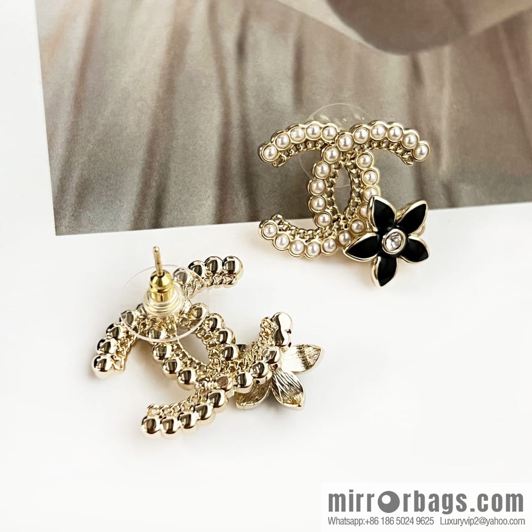 New ☑️ CHANEL Chanel c1 double c pearl black camellia stud earrings