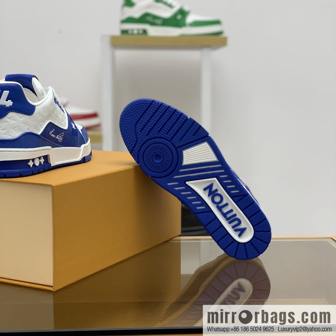 LV/Louis Vuitton uses color-matching calfskin to make high-end men's sports running shoes