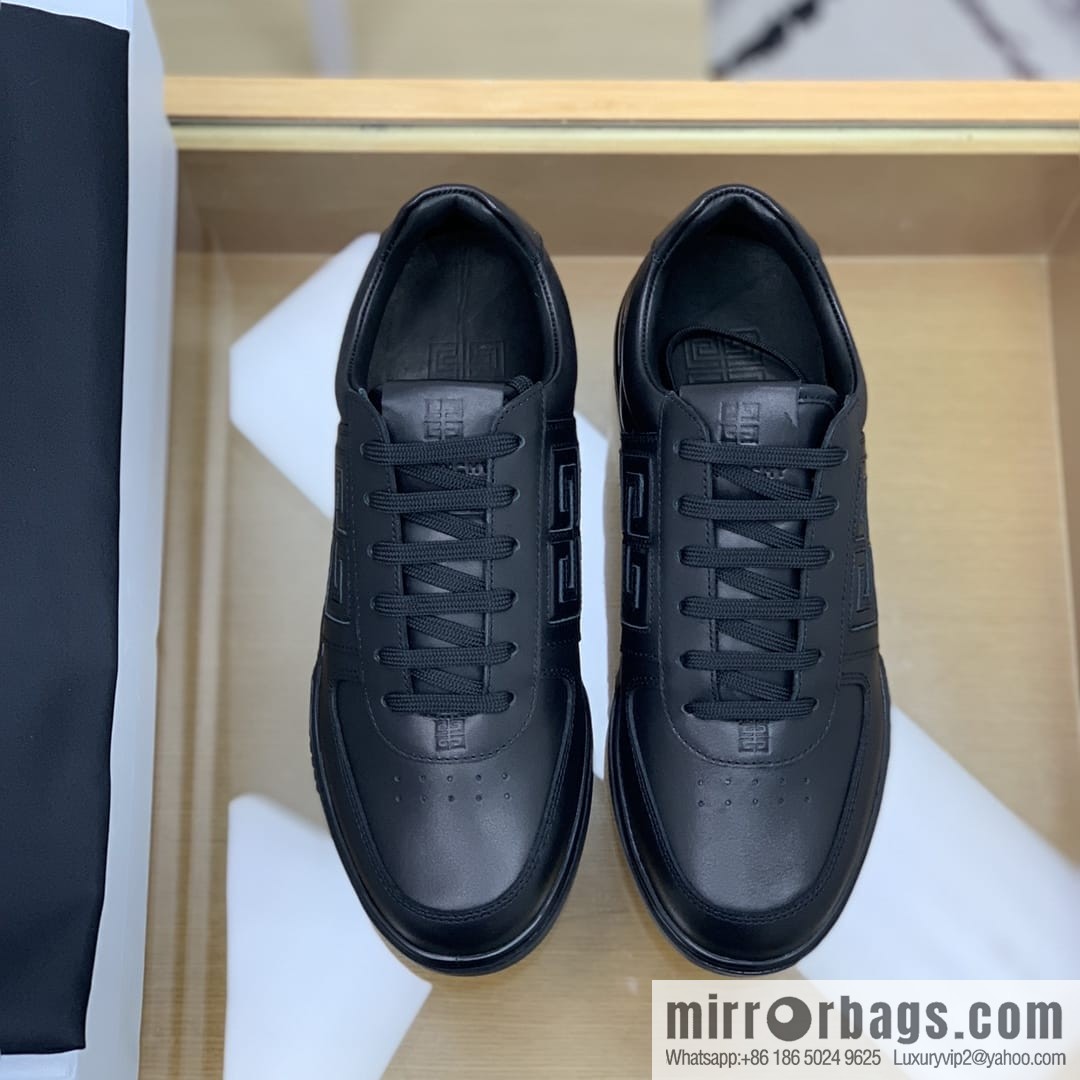 GIVENCHY Givenchy, made of leather, iconic printed 4 G pattern new men's sports and leisure shoes